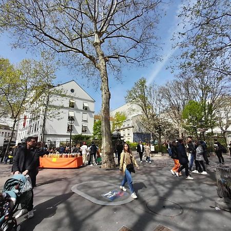 Studio Equipe Metro Abbesses A Montmartre Apartment Paris Exterior photo